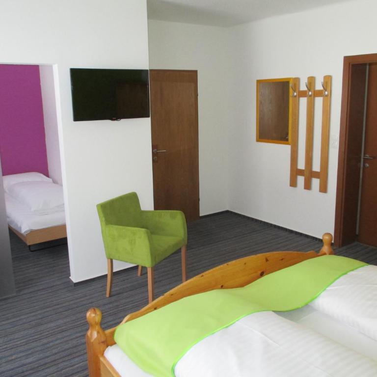 Hotel Stierer - Familienzimmer mit Balkon - 1