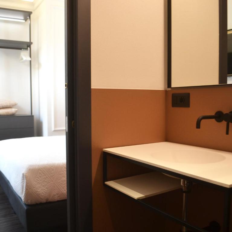 PALAZZO DELLE SIRENE Deluxe Apartment & Boutique Rooms - Camera Matrimoniale - 7