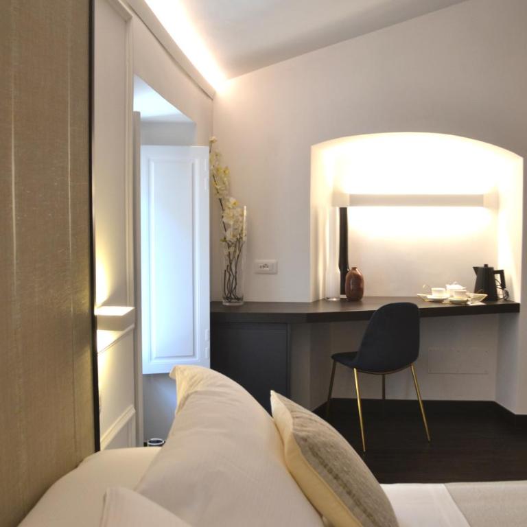 PALAZZO DELLE SIRENE Deluxe Apartment & Boutique Rooms - Camera Matrimoniale - 5