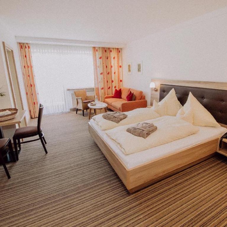 Haus Maria - Doppelzimmer mit Balkon - 2