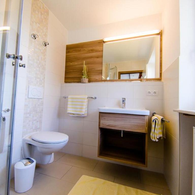 Haus Maria - Doppelzimmer mit Balkon - 6