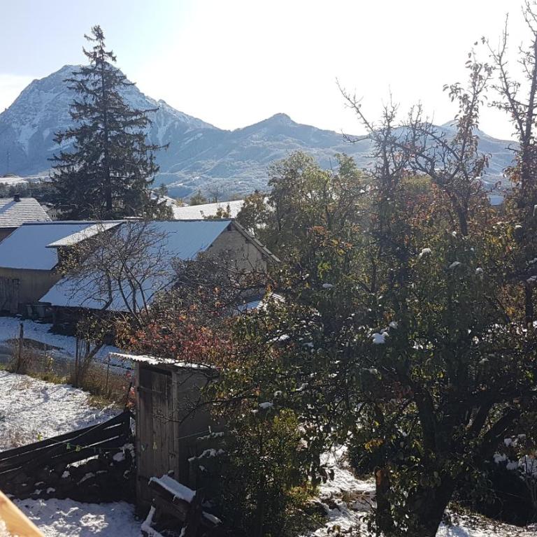 Rando, ski & lac, grand appartement 6 personnes - Lac de Serre ponçon - Appartement 3 Chambres - 25