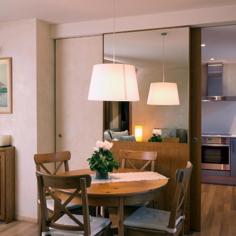 Apartaments Boutique la Torreta del Llac - Apartment mit 2 Schlafzimmern, Balkon und Seeblick - 15