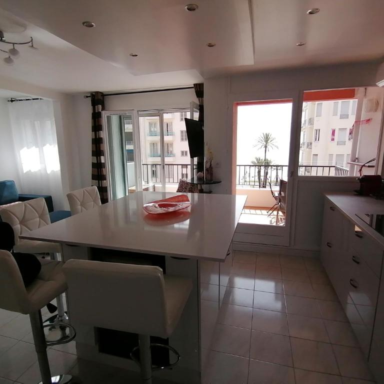 Terrasse Vue Mer Plage à 50 m Parking - Appartement - Vue sur Mer - 47