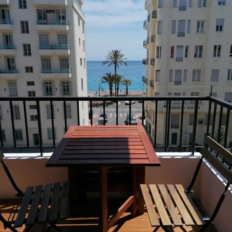 Terrasse Vue Mer Plage à 50 m Parking - Appartement - Vue sur Mer - 37