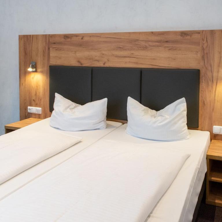Hotel Fischertor - Dreibettzimmer - 1