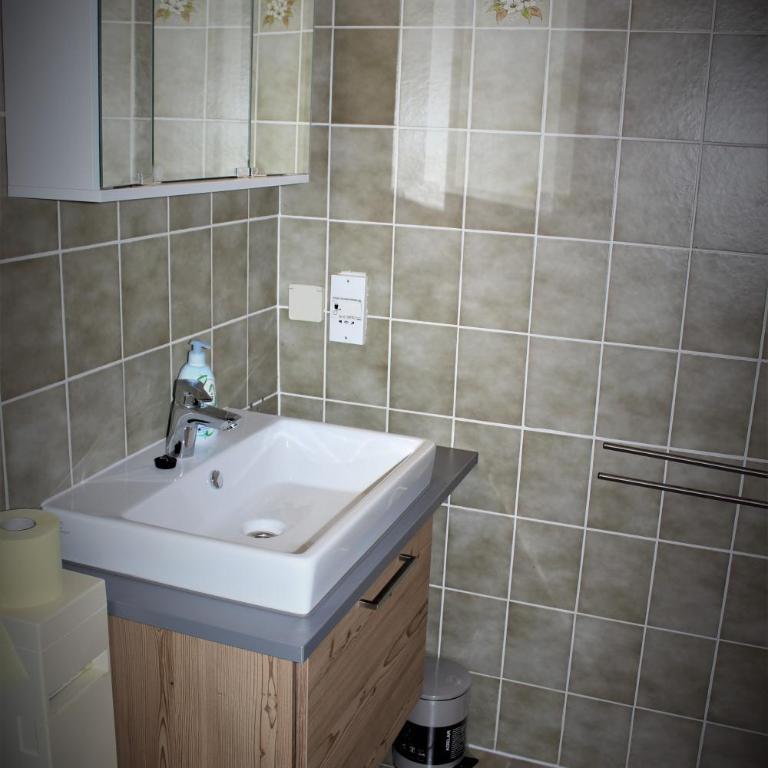 Gästehaus Oberauer - Doppelzimmer mit eigenem Bad - 5
