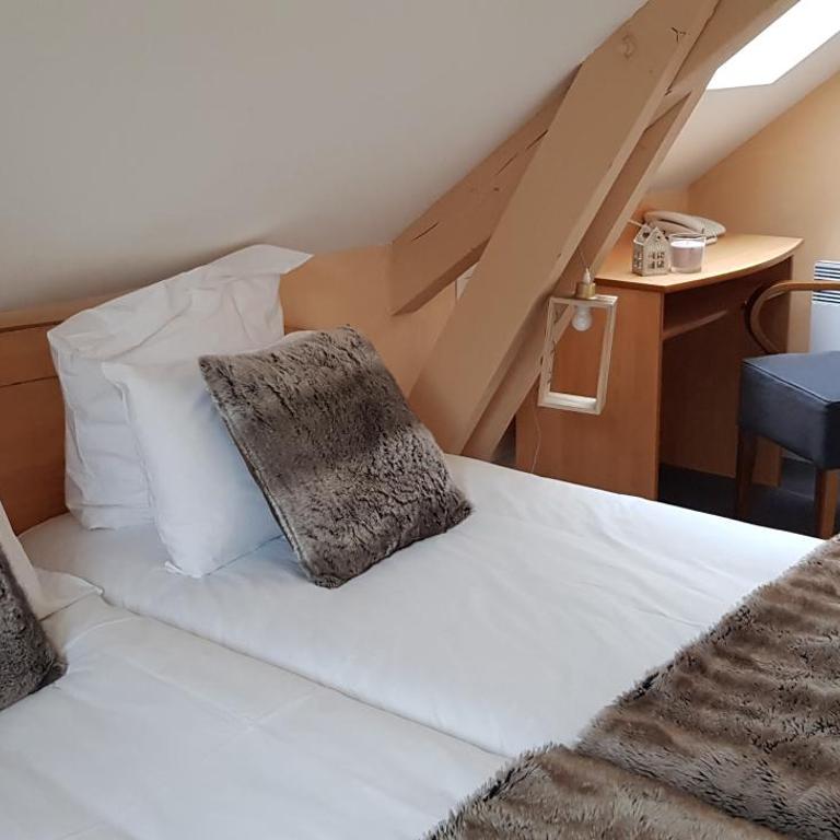 Logis Hôtel Terminus - Chambre Quadruple - 3