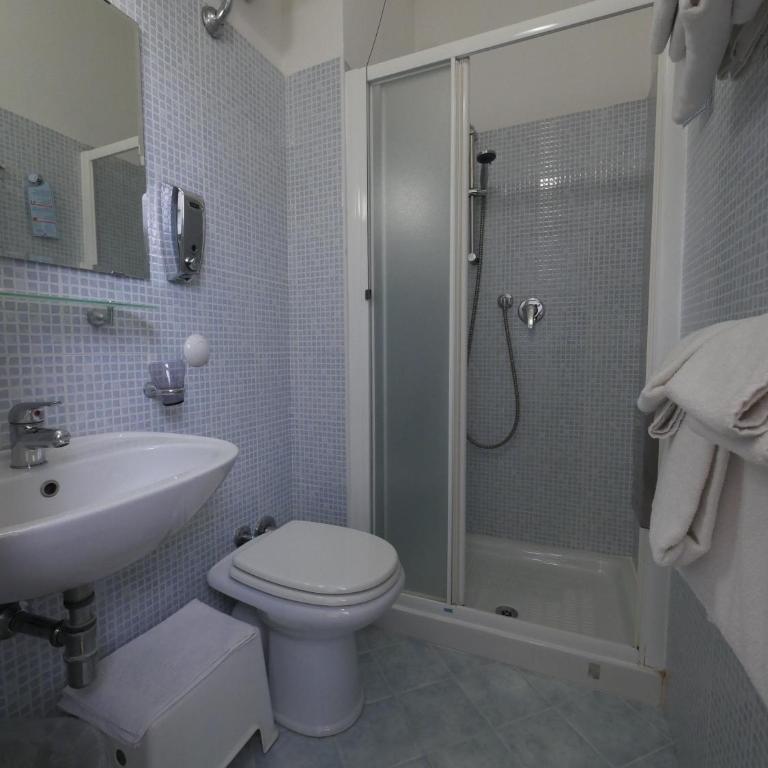 Hotel Careggi - Quadruple Room - 5