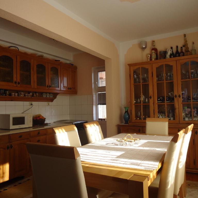 Apartments Villa Mićunović - Three-Bedroom Apartment with Sea View - 6