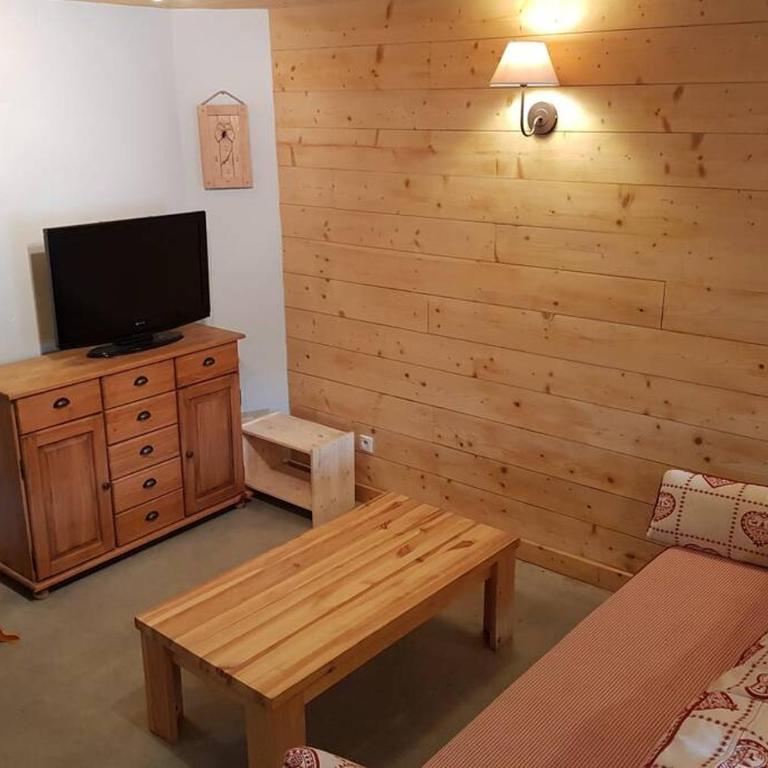 Chalet à la montagne 10 places 4 chambres - Maison 3 Chambres - 24