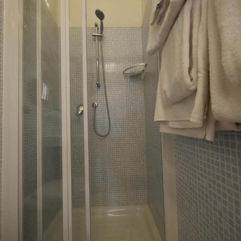 Hotel Careggi - Quadruple Room - 4