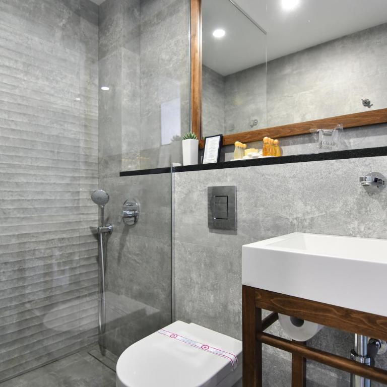 Hotel Perla - Standard Double Room with Garden View - 1