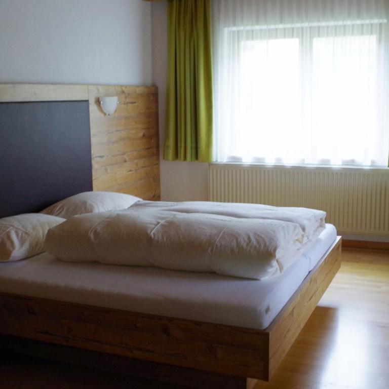 Hotel Edi - Dreibettzimmer - 4