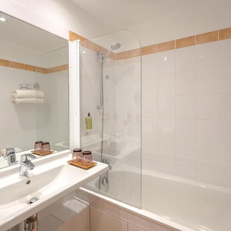 Best Western Plus La Marina - Chambre Lit Queen-Size Privilège - 4