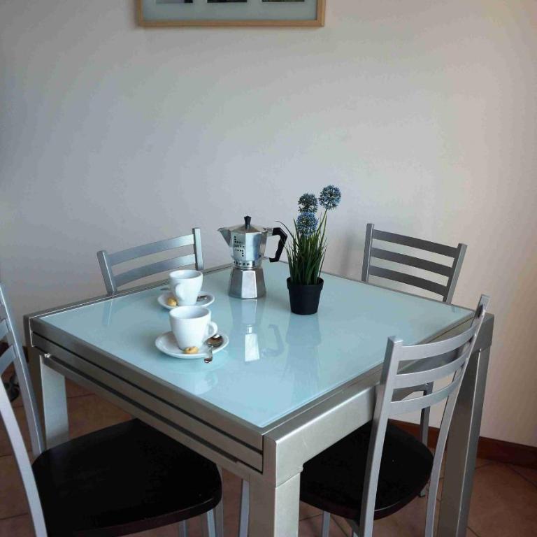 Appartamento 20 by Theater Home - Appartamento con Vista Lago - 9