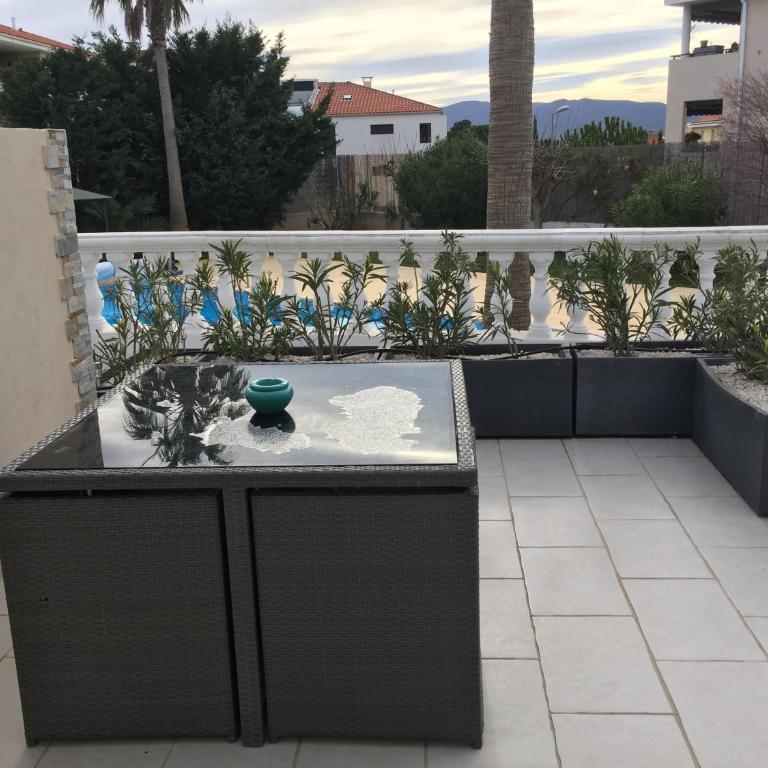 Villa Colombier - Appartement - Vue sur Piscine - 3