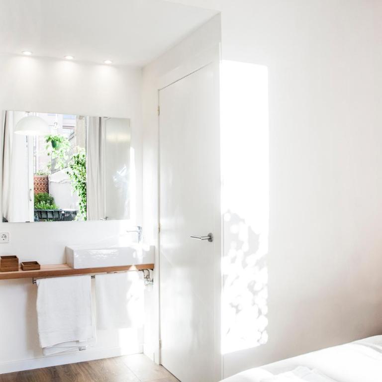 Cien - Superior Double Room with Balcony - 20