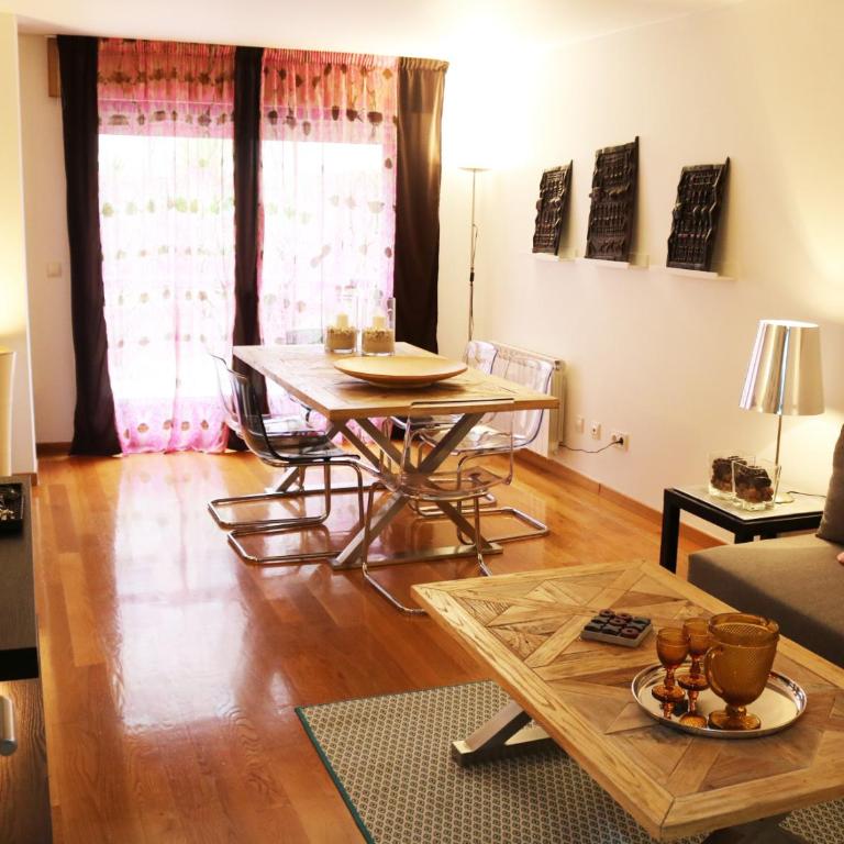 Impresionante piso en el centro de Pontevedra con terraza y parking - Apartamento de 2 dormitorios - 20