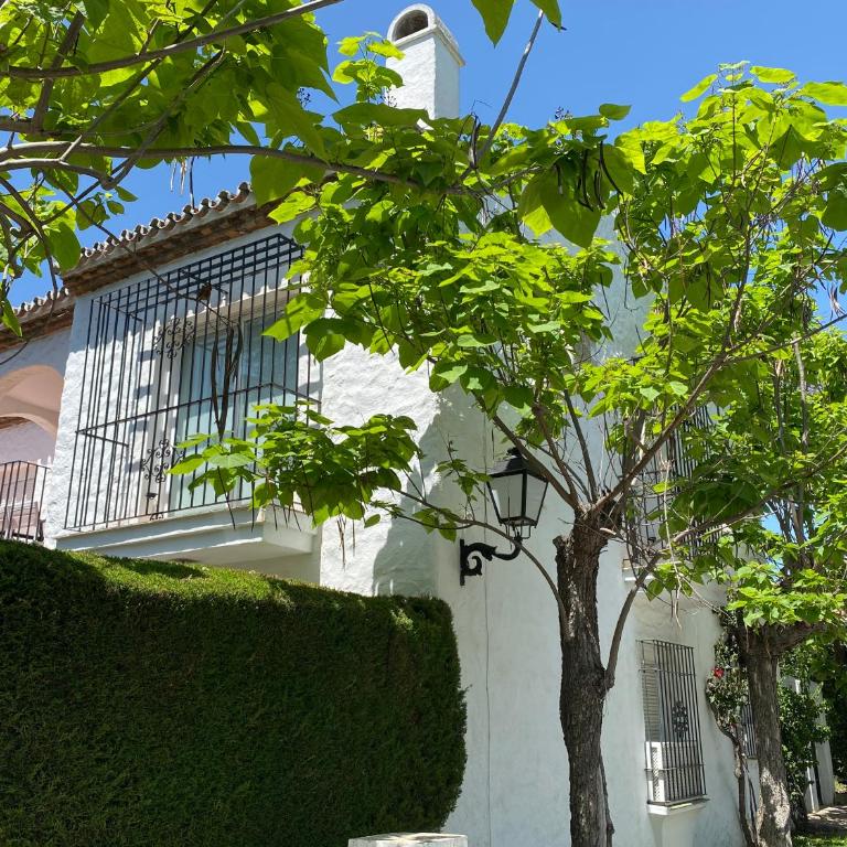 tarifa especial, sin aglomeraciones en piscina y playa, cerca de Puerto Banús - Apartamento de 2 dormitorios - 40