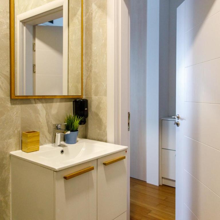 Dali Apartments - Deluks Studio sa Bračnim Krevetom (King-size) - 21