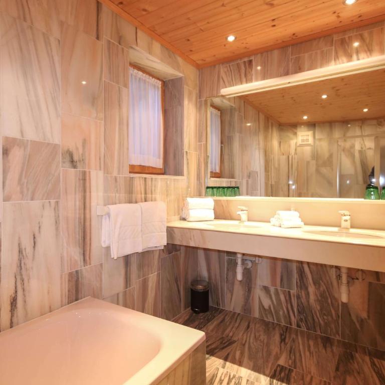 Kia Ora Hotel Restaurant - Chalet mit 3 Schlafzimmern - 3