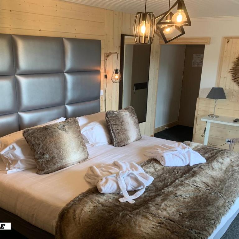 The Originals Boutique Hotel Le Panorama Mont Dore - Chambre Privilège Vallée - 8