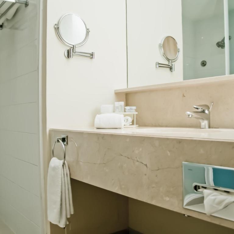 Holiday Inn Express Mexico Reforma by IHG - Habitación Estándar - 5