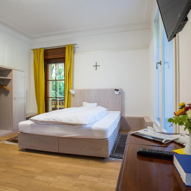 Gästehaus der Katholischen Akademie in Bayern - Habitación Doble - Castle Sureness - 1
