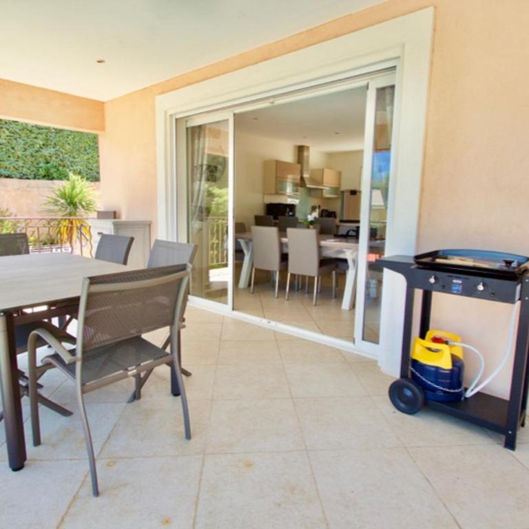 Villa Madysan climatisée St Aygulf, piscine privée, proche de la mer - Villa with Private Pool - 12