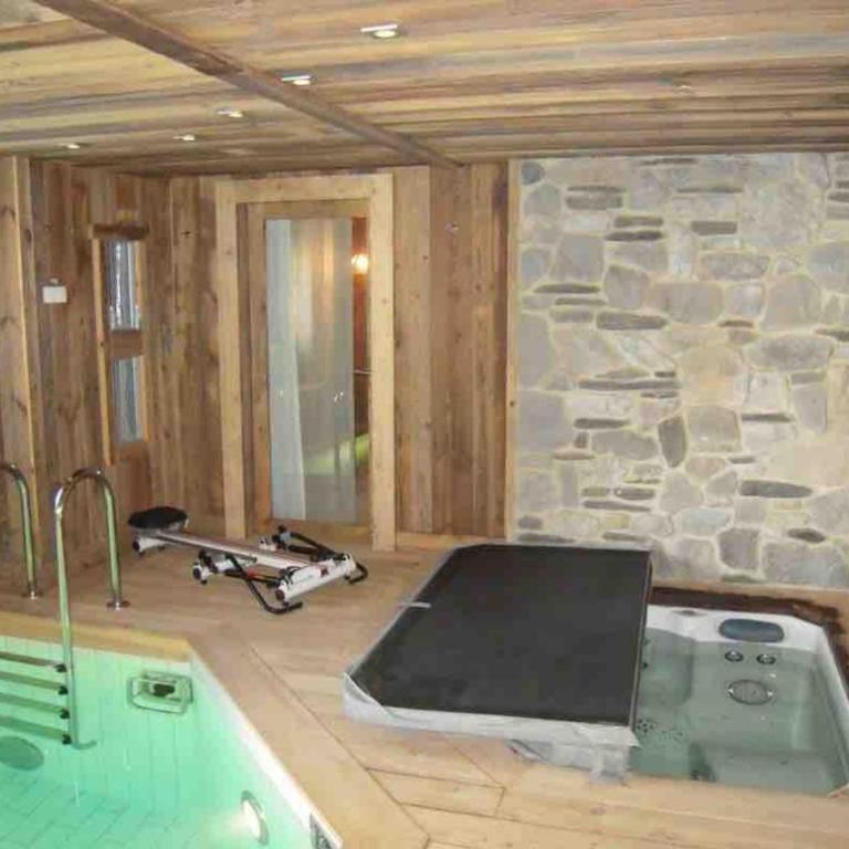 Chalet Javen - 520m2 avec piscine chauffée et home cinéma - Chalet - 49