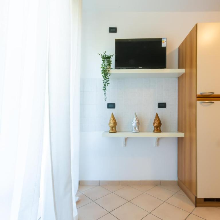 Marialuisa's Home - Le Rive Del Lago - Appartamento con 1 Camera da Letto - 11