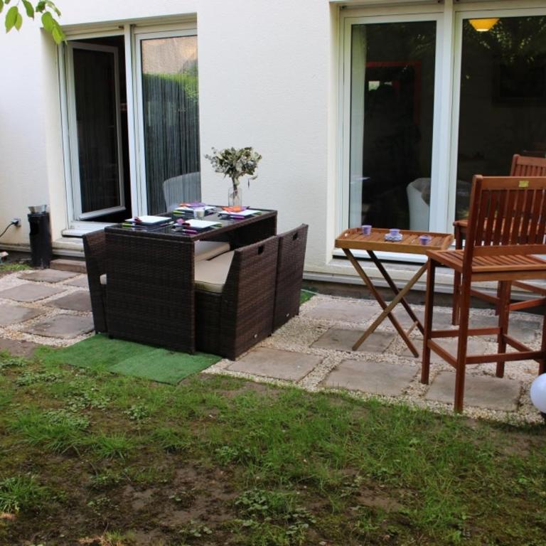 Le Garden Victoria - Canal & Cathédrale -30m2 & Garden - Appartement 1 Chambre - 1