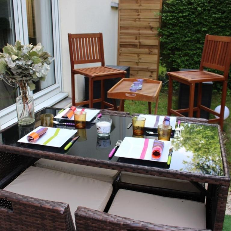 Le Garden Victoria - Canal & Cathédrale -30m2 & Garden - Appartement 1 Chambre - 4