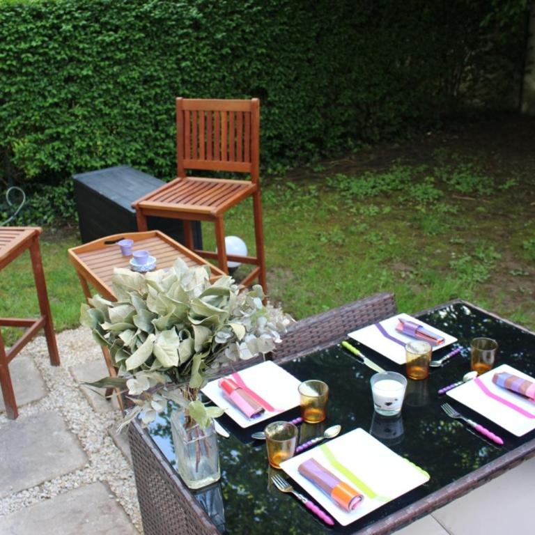 Le Garden Victoria - Canal & Cathédrale -30m2 & Garden - Appartement 1 Chambre - 16