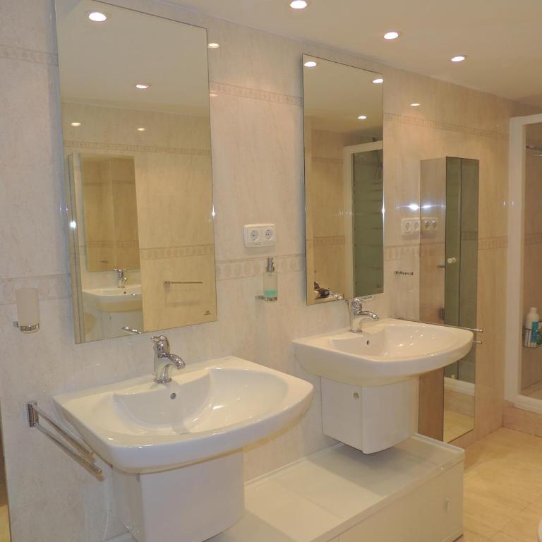 Ole Playa 6A, Beach Front - A pie de Playa, Sea Views - Vistas al Mar, Parking, Puerto Marina - Apartamento - 20