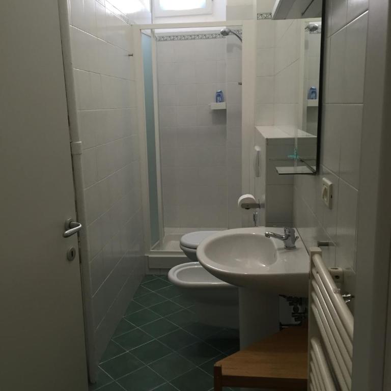 B & B 21 Bologna - Double or Twin Room with Private External Bathroom - 1
