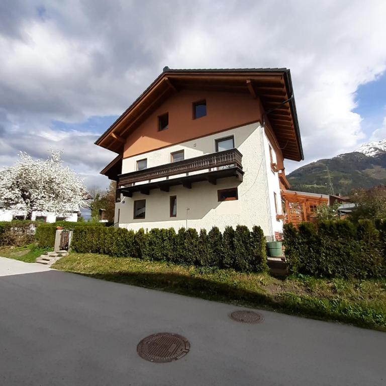 Haus Putzas Appartment - Two-Bedroom Apartment - 18