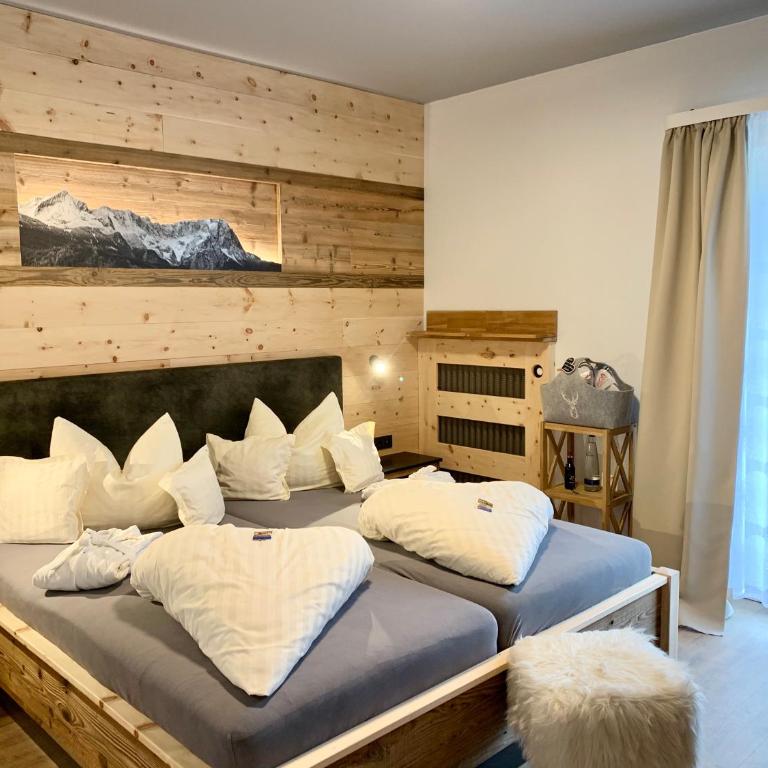 Boutique Hotel Längenfelder Hof - Superior Doppelzimmer mit Gartenblick - 3