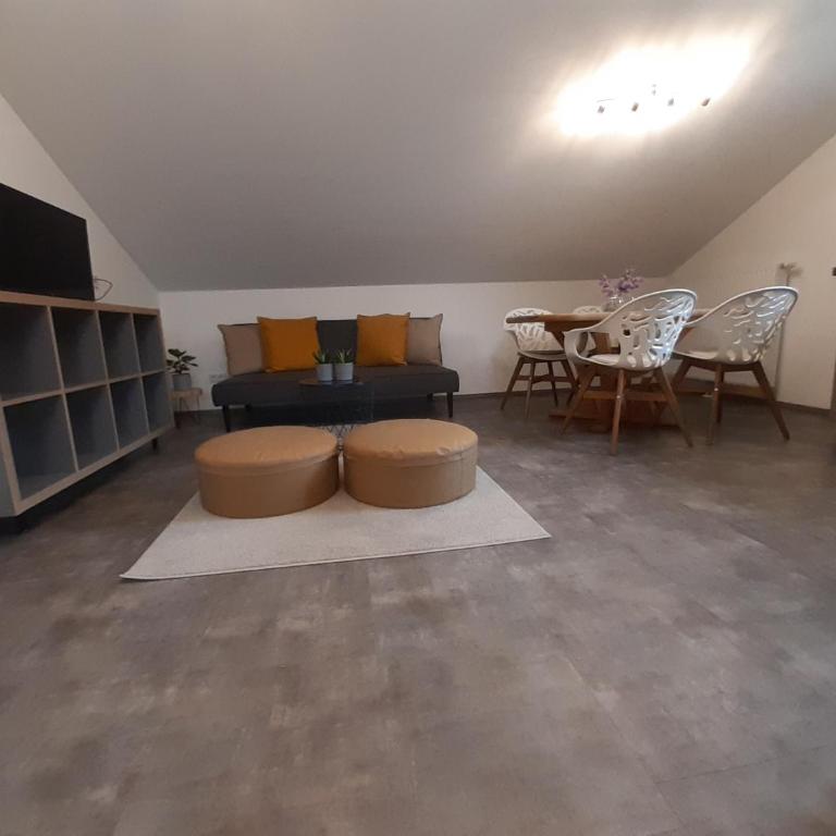 Haus Putzas Appartment - Two-Bedroom Apartment - 9