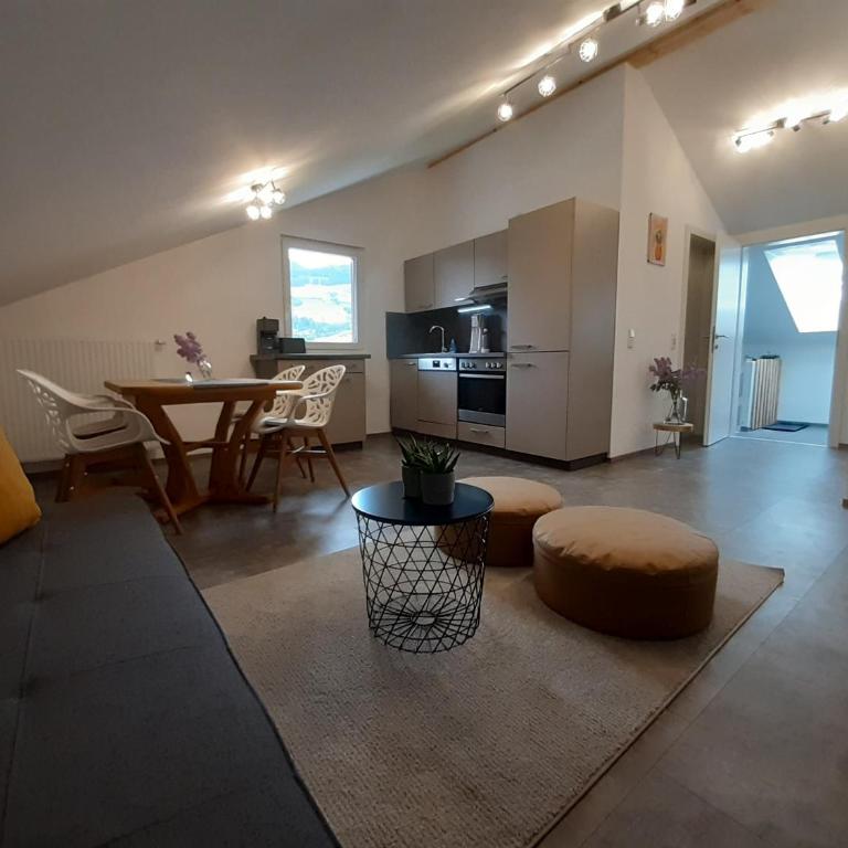 Haus Putzas Appartment - Two-Bedroom Apartment - 8