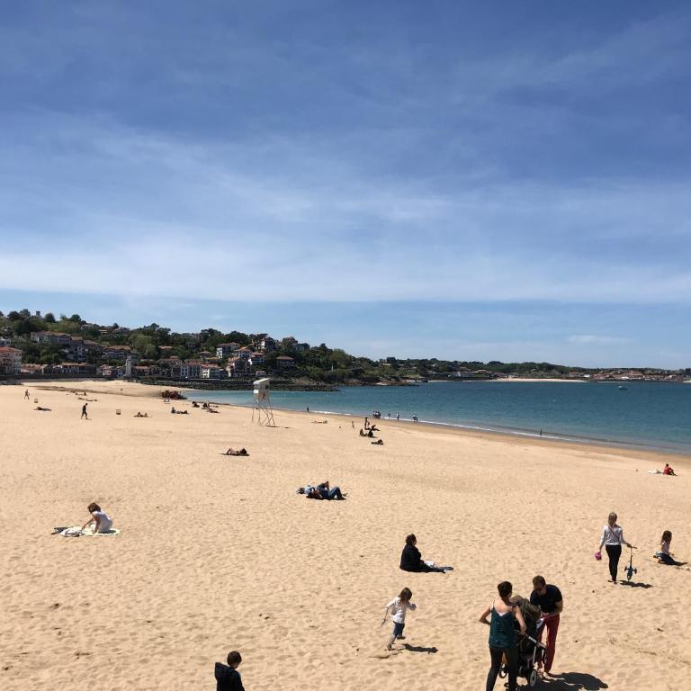 Appt 5pers Centre St Jean de Luz - Calme - Grande Plage à 2mn - Balcon - Appartement avec Balcon - 14