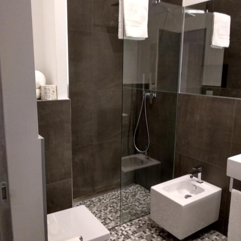 Dimora Mefite-Camere con Bagno Privato e Self check-in - Camera Matrimoniale Standard - 4