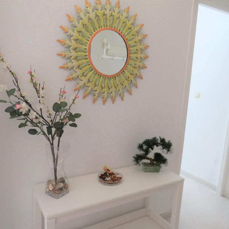 Elizabeth Beach Apartment with Seaviews! - Apartment - 12