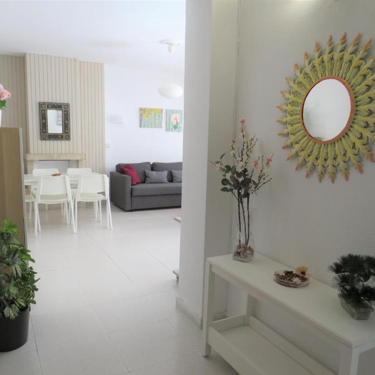 Elizabeth Beach Apartment with Seaviews! - Apartment - 13