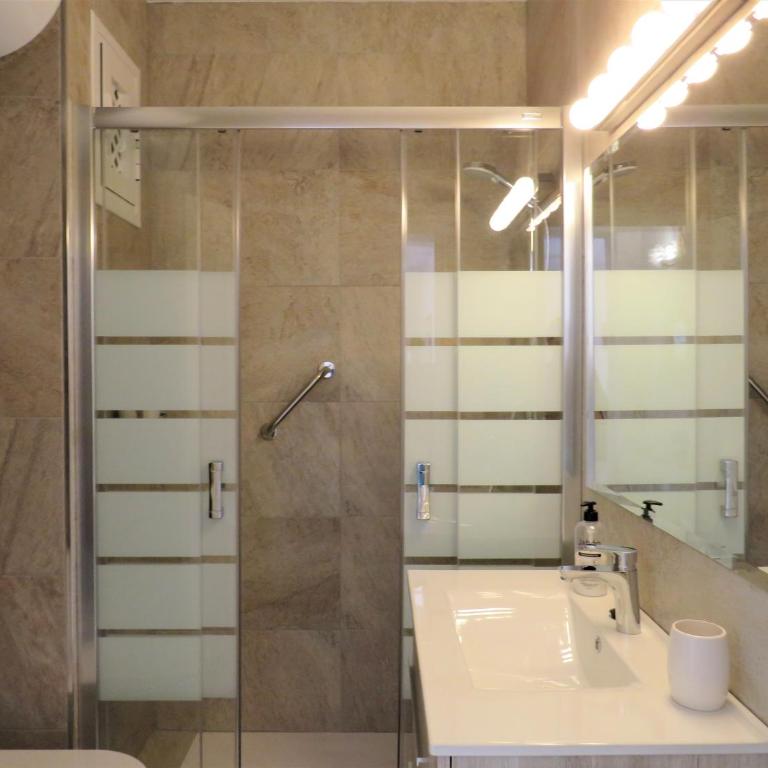 Elizabeth Beach Apartment with Seaviews! - Apartment - 20