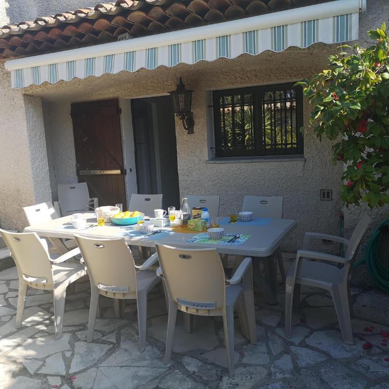 Villa ANTINEA, A SAINT AYGULF, PISCINE PRIVEE, VUE MER PANORAMIQUE - Maison 3 Chambres - 14
