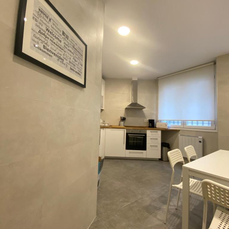 Bilbao High Apartment - Two-Bedroom Apartment - 43