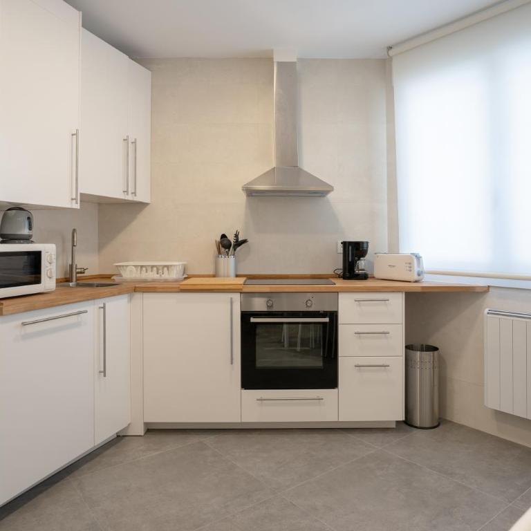 Bilbao High Apartment - Two-Bedroom Apartment - 38