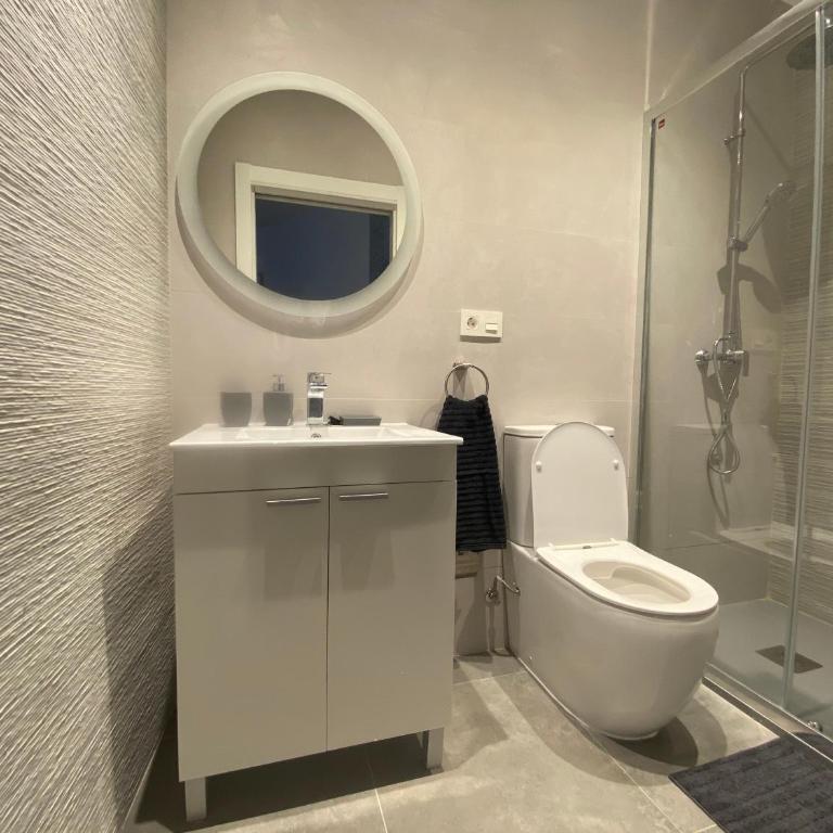 Bilbao High Apartment - Two-Bedroom Apartment - 36